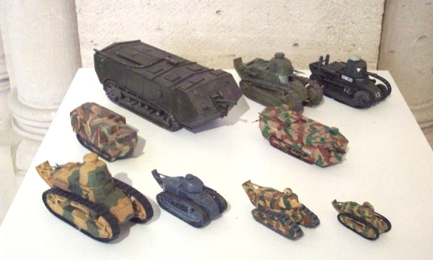 guerre-en-miniature-2009_tankmodelle.jpg